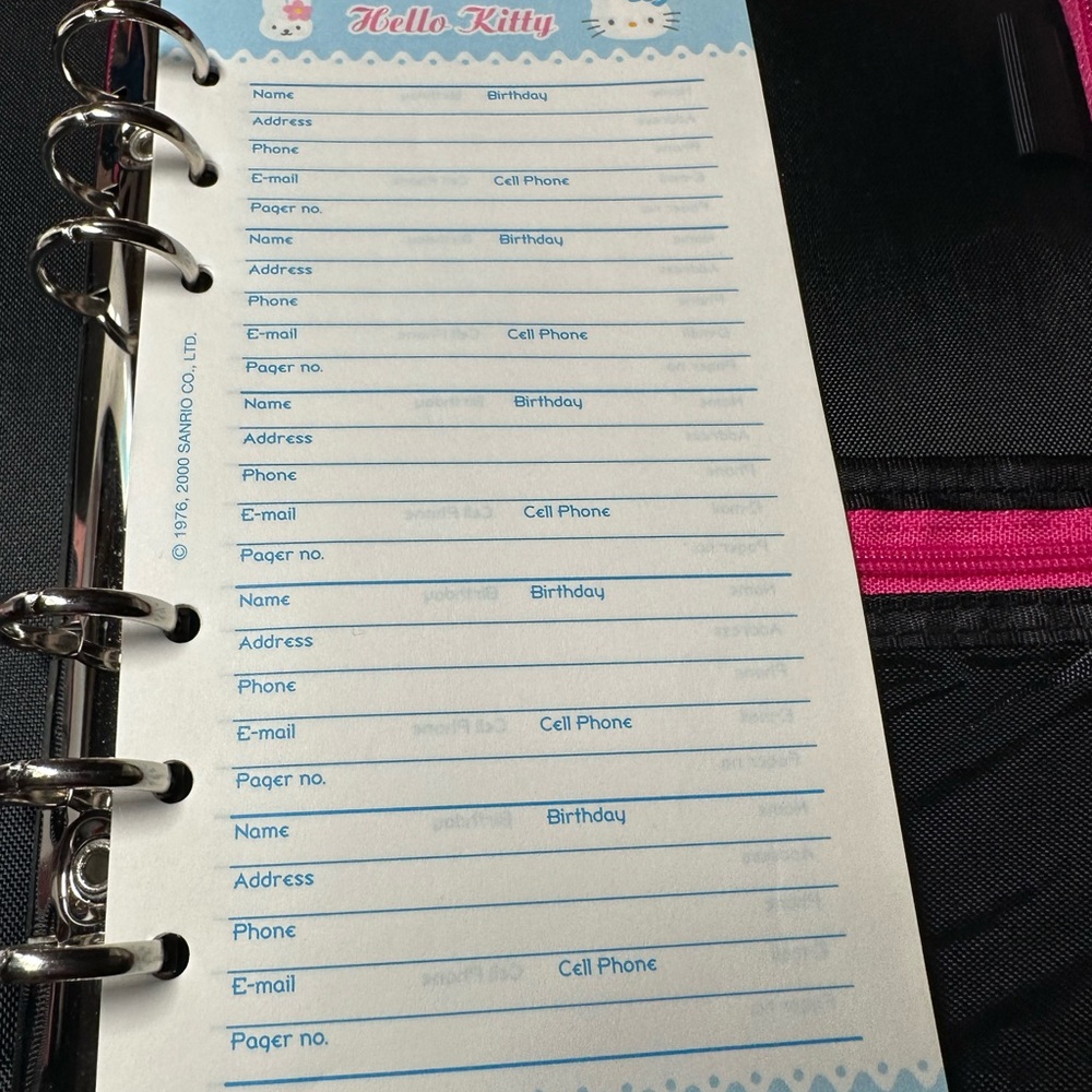 Hello Kitty Planner - Picture 3 of 5